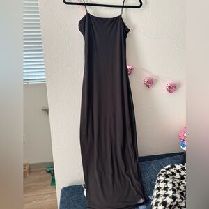 Black bodycon dress